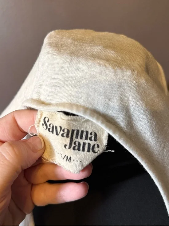 Savanna Jane Cream Scoop Neck Tunic with Vibrant Floral Embroidery - Picture 3 of 5